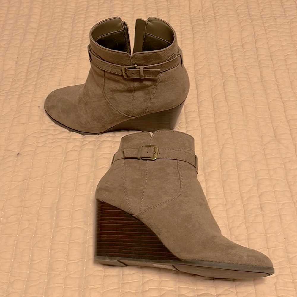 Brown wedges